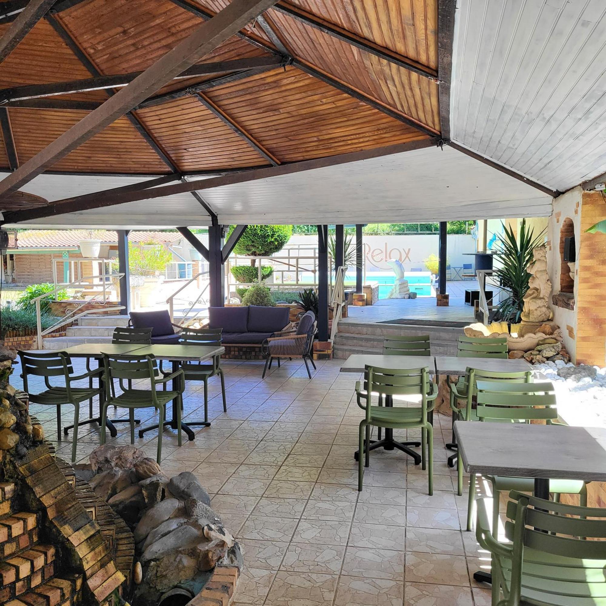 Le Relax Hotel Boulazac Isle Manoire Exterior foto